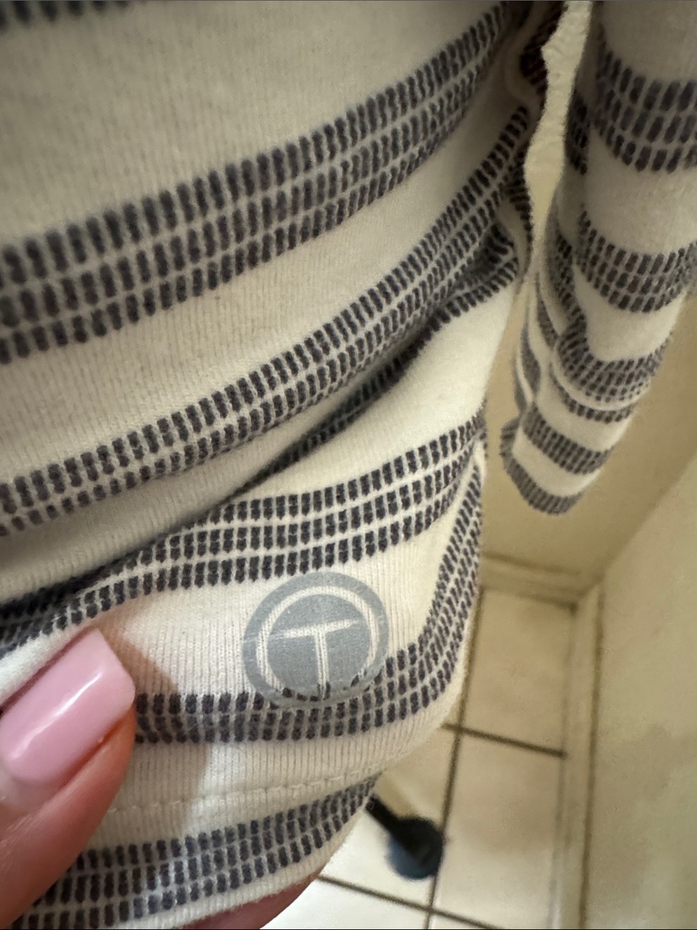 Talbots Women's Striped Long-Sleeve Scoop Neck Top - White & Gray Size M - Picture 5 of 7